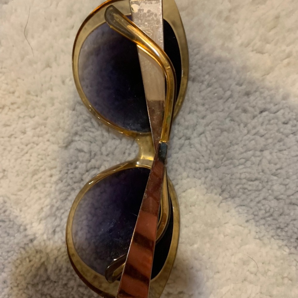 Tan sunglasses - Picture 3 of 4